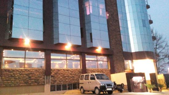 Hotel Blue Mount Nx1 & Restaurant Shillong Main Image