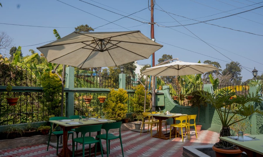 Hotel Lake View Inn Shillong Side Image 1