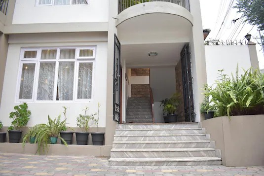 Kaizun Bed n Breakfast Shillong Side Image 2